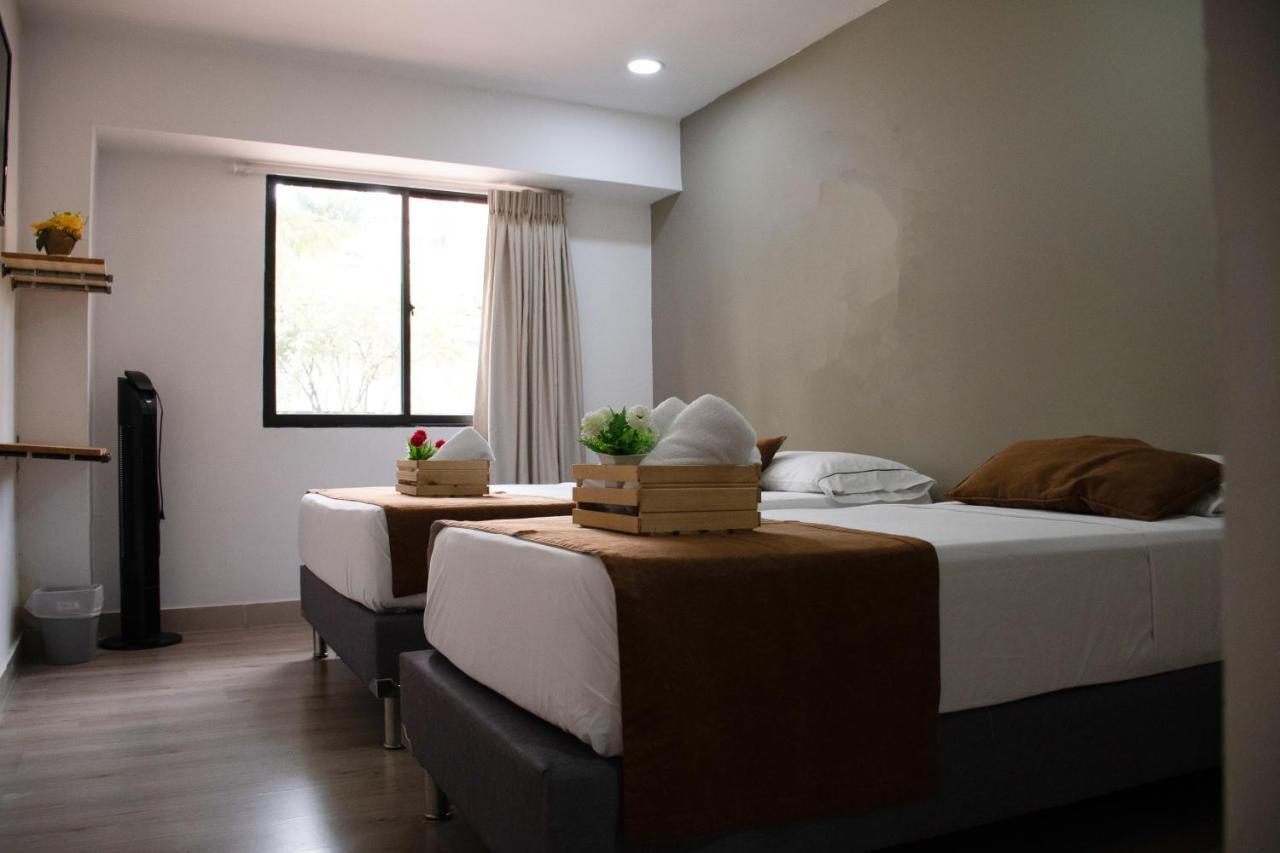 Boutique Plaza Hotel